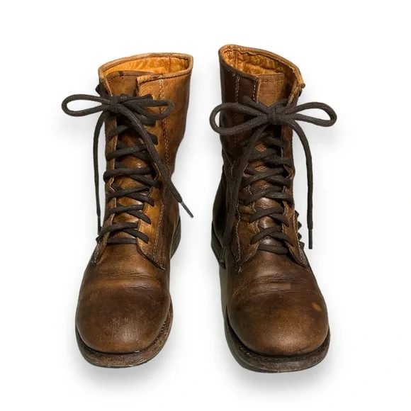BED STU Predictable Brown Motorcycle Boots Studded Distressed Leather